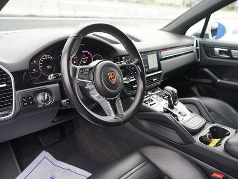 Used 2019 Porsche Cayenne AWD/4WD image 6