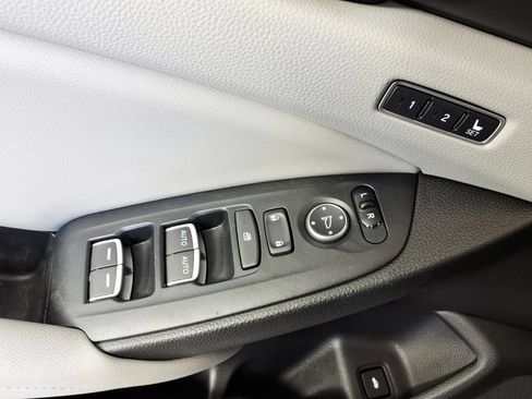 Used 2018 Honda Accord Touring image 17