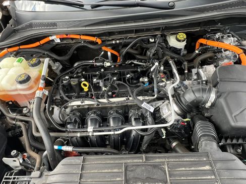 Used 2020 Ford Escape Titanium w/ Titanium Premium Package 2.0 image 34