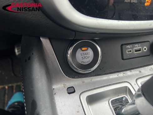 Used 2024 Nissan Murano SV w/ SV Midnight Edition Package image 40