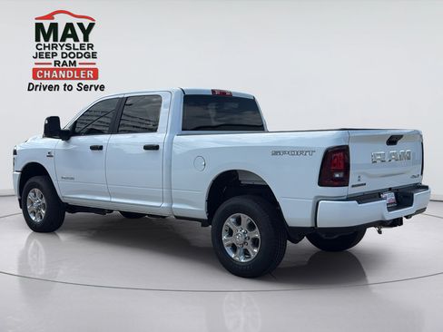 New 2025 RAM 2500 Big Horn AWD/4WD image 5