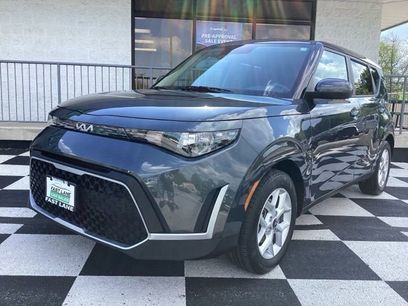 Used 2025 Kia Soul LX w/ LX Technology Package
