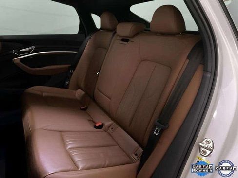 Used 2024 Audi Q8 e-tron Premium image 73