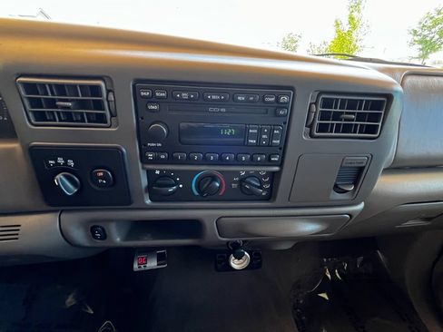 Used 2002 Ford F350 Lariat AWD/4WD image 13