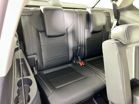 Used 2022 Volkswagen Atlas SE AWD/4WD image 25