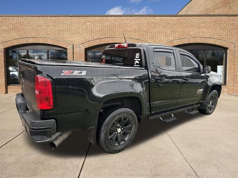 Used 2016 Chevrolet Colorado Z71 w/ Z71 Midnight Edition AWD/4WD image 3