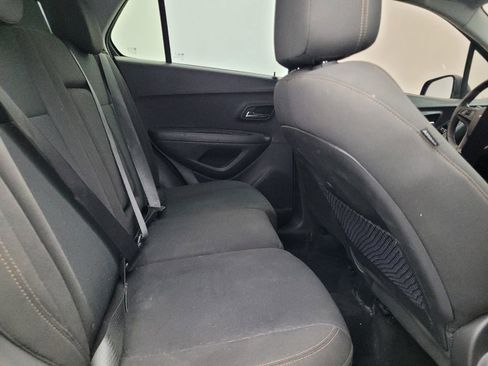 Used 2021 Chevrolet Trax LS w/ Tint and Cruise Package image 19