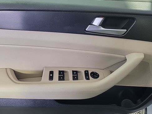 Used 2017 Hyundai Sonata Sport FWD image 34
