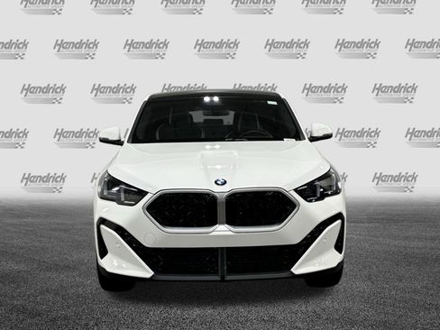 New 2026 BMW X2 xDrive28i w/ Technology Package AWD/4WD image 2