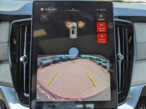 New 2025 Volvo XC90 B5 Core w/ Protection Package Premier image 12