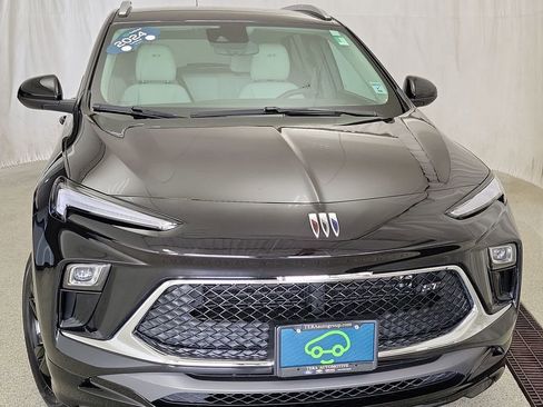 Certified 2024 Buick Encore GX Sport Touring AWD/4WD image 3