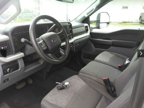 Used 2026 Ford F350 XLT AWD/4WD image 5