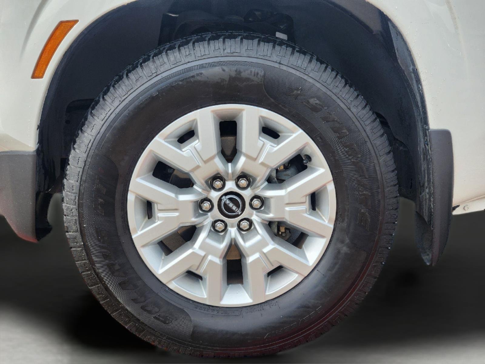 Used 2024 Nissan Frontier SV w/ SV Convenience Package RWD image 10