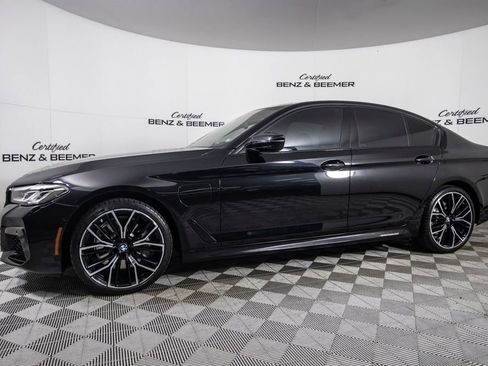 Used 2021 BMW 530e w/ M Sport Package image 10
