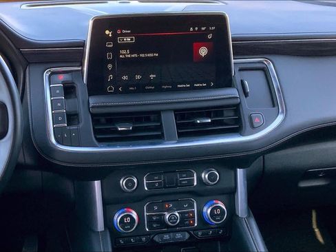 Used 2023 GMC Yukon SLT image 6