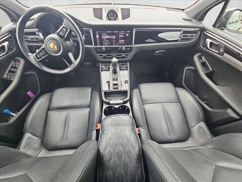 Used 2023 Porsche Macan image 17