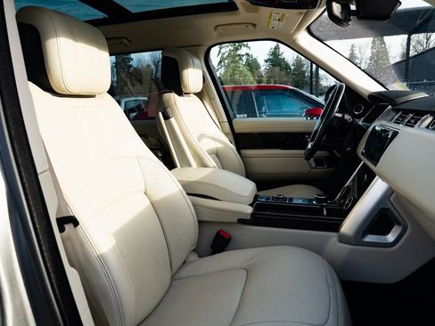 Used 2021 Land Rover Range Rover Westminster Edition image 27