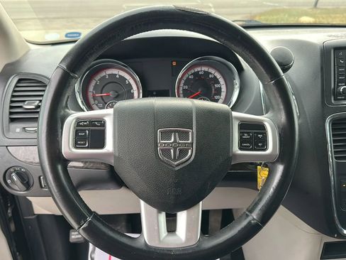 Used 2011 Dodge Grand Caravan Mainstreet w/ PWR Convenience Group image 10