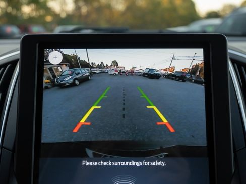 Used 2024 Ford Edge Titanium image 28