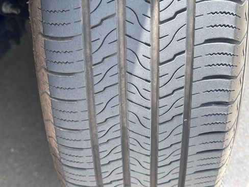 Used 2024 Nissan Rogue S image 3