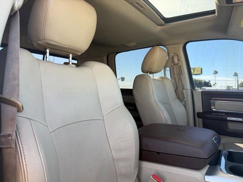 Used 2016 RAM 3500 Laramie w/ Convenience Group image 27