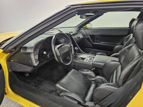 Used 1991 Chevrolet Corvette Coupe RWD image 13