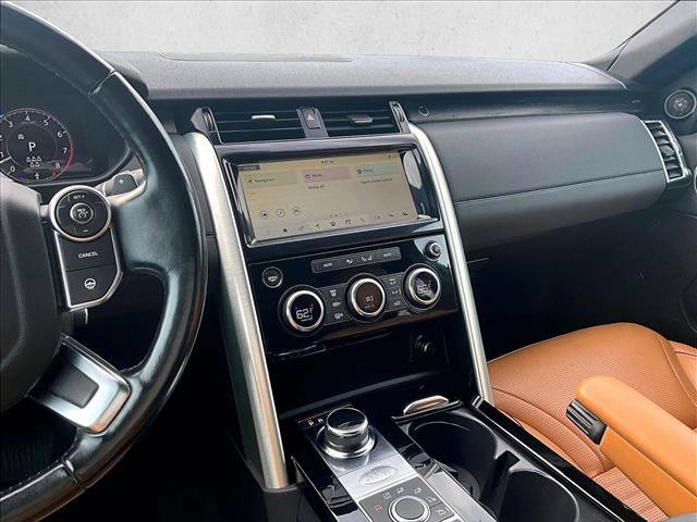 Used 2018 Land Rover Discovery HSE AWD/4WD image 8