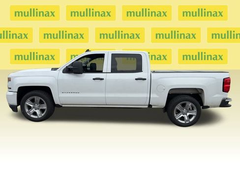 Used 2018 Chevrolet Silverado 1500 Custom w/ Custom Value Package image 6