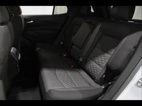Used 2019 Chevrolet Equinox LT FWD image 19