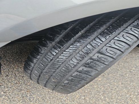 Used 2009 Chevrolet Impala LT w/ Luxury Edition Package image 5