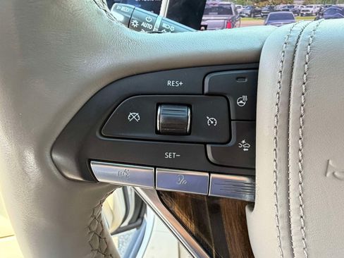 Used 2022 Cadillac Escalade Sport Platinum w/ LPO, ONYX Package AWD/4WD image 14