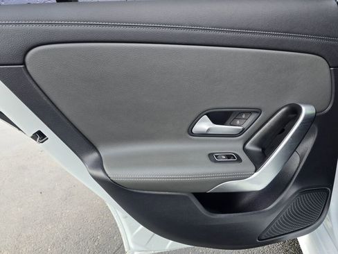 Used 2023 Mercedes-Benz CLA 250 4MATIC image 19