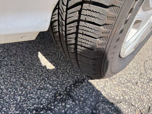 Certified 2022 Ford Transit 350 XLT image 4