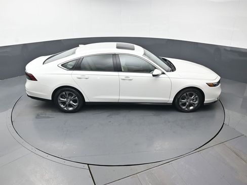 Used 2024 Honda Accord EX-L image 38