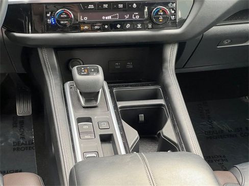 Used 2022 Nissan Pathfinder Platinum w/ Cargo Package image 17