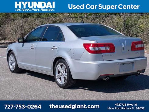 Used 2009 Lincoln MKZ FWD image 3