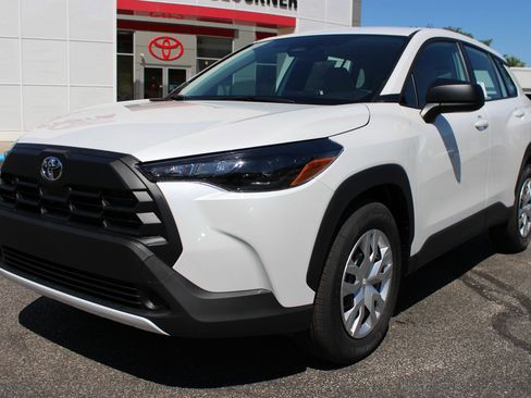 New 2026 Toyota Corolla Cross L AWD/4WD image 2