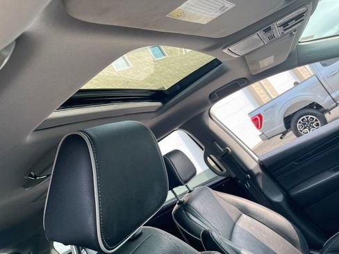 Used 2023 Honda Odyssey Elite image 47