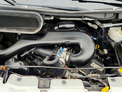 Used 2018 Ford Transit 350 XLT image 24