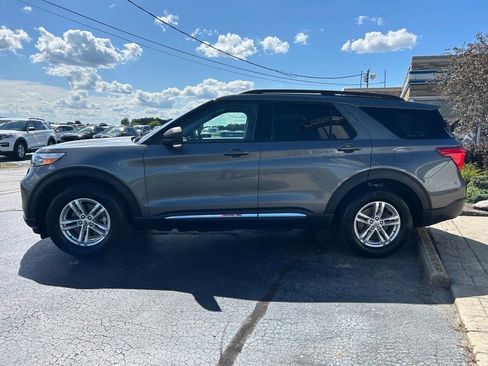 Used 2022 Ford Explorer XLT w/ Equipment Group 202A image 8