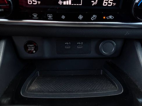 Used 2026 Nissan Rogue SV FWD image 25