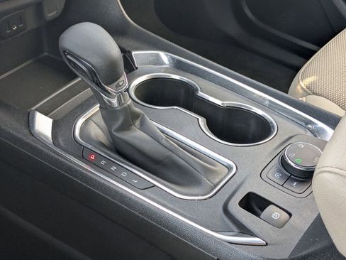 Used 2022 Chevrolet Traverse LS w/ Midnight/Sport Edition image 24