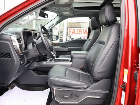 Used 2024 Ford F350 Lariat w/ Black Appearance Package image 14