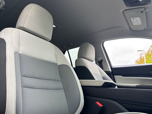 Used 2024 Honda Prologue EX image 28