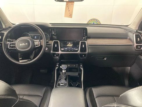 Certified 2023 Kia Sorento X-Line EX image 7