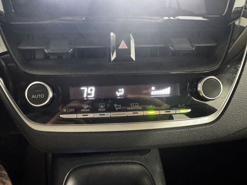 Used 2023 Toyota Corolla LE FWD image 33