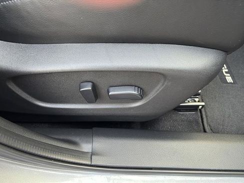 Used 2021 Nissan Rogue Sport SL w/ Premium Package image 10