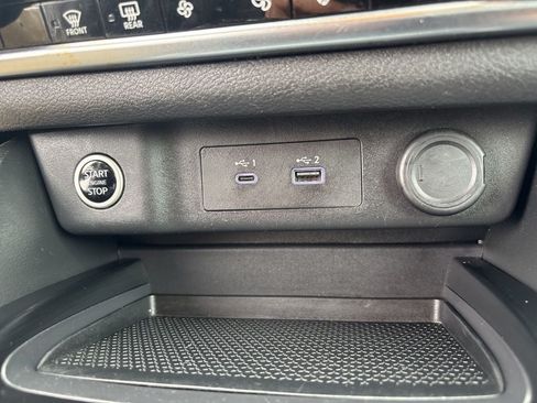 Used 2023 Nissan Rogue SV AWD/4WD image 21
