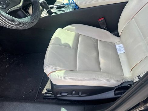 Used 2017 Chevrolet Impala Premier w/ Enhanced Convenience Package FWD image 15