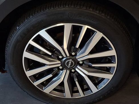 Used 2023 Nissan Kicks SV FWD image 29